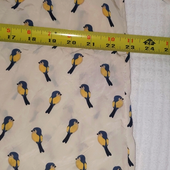 XL CREAM BUTTON DOWN WITH BLUE BIRDS - Picture 8 of 8